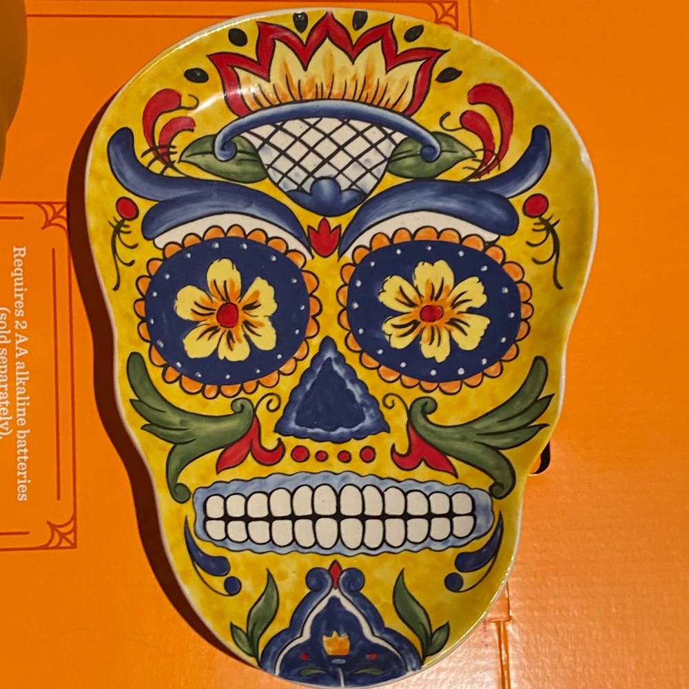 HALLOWEEN DECOR unique skull plate